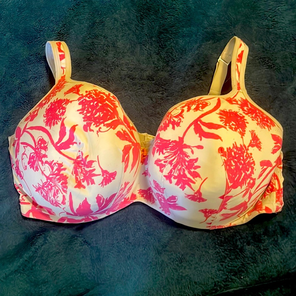 Cacique bra size 44 DDD L fairly used very good support full coverage bra